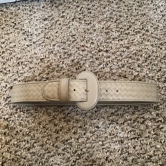 Liz Claiborne Accessories - Liz Claiborne Retro Tan Leather Woven Belt Sz. M